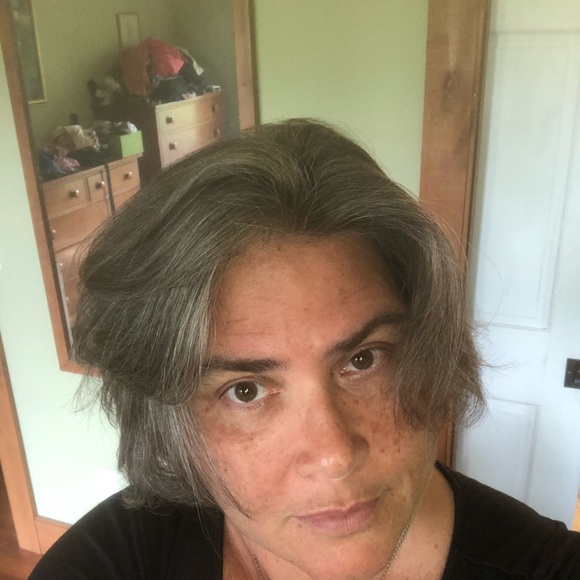 Meet your Posher, Tracy - Picture 1 of 1